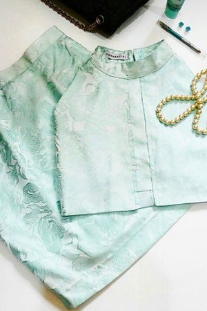 I just ordered this beautiful mint rose set from @commercial_id yesterday... now i cant wait to wear it.. the color and the cutting makes me drooling and constantly checking at this picture...
📷 by @cynthiaboing 
