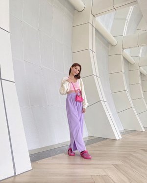 #Repost from Clozetter @isnadani. ðŸ¤�ðŸ’–ðŸ’œ
outer: @ohana.jkt 
( tap for details )
.
.
.
.
.
#whatiwore #bloggerstyle #fashion #styleblogger #fashionblogger #ootd #lookbook #ootdindo #ootdinspiration #style #outfit #outfitoftheday #clozetteid