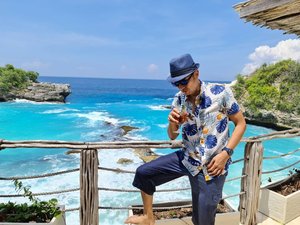 A day in Ceningan, an island close to Bali, Indonesia 🙂🙂🙂Shirt by @qeren.men