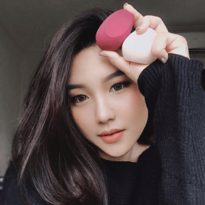 Good Morning 💗
.
🚨 ɴᴇᴡ ʙᴇᴀᴜᴛʏ ᴘʀᴏᴅᴜᴄᴛ ᴀʟᴇʀᴛ 🚨 
.
Introducing you to this cute and super usefull beauty sponges by @imrie.beauty that i’ve been using lately. 
Love the sponges texture that is made from Hydrophilic Polyurethane material & latex free ! 
✨ it’s also Hypoallergenic, 100% safe for sensitive skin. 
.
Congratulation @imrie.beauty for the grand launching 🍀
Find them on Shopee and get 10k off immediately for 100k min purchase 
( period : 07-08 july ) 
.
#BeautywithImrie #Imriebeautylaunching 