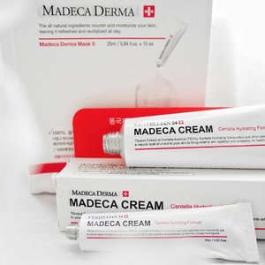 Tadaaaa... this is my ACNE RESCUE KIT!
I've used Madeca Cream & Madeca Derma Mask for healing my "break out" and look at the result! My skin get better and healthier after using this product ❤

Read my completely review on my blog with tap the link in my bio!💋 Ahaa, I give you something special for you who want to buy this acne rescue kit on my shop at hicharis.net that already offer you the lowest price 😉
- Extra 5% Off 🖒
- FREE gift (worth $9)🖒
- FREE shipping 🖒

No more worries about your pimple!👋
Go check my review now to get natural flawless skin 💖
#ACNERESCUEKIT #MADECACREAM #MADECADERMAMASK #CHARISPICK #CHARIS #CHARISCELEB #ClozetteID @Charis_official