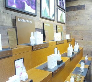 My first timeto know about  @jurliqueidn shop in Plaza Indonesia . They use organic only for their product

#clozetteid #beauty #beautyevent #beautybloggers #indonesiabeautyblogger #jurlique #jurliquechicevent #kbeauty #kawaii