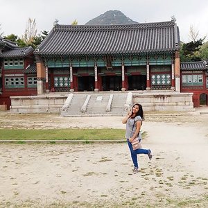 Gyeongbukgung Palace so pretty and many place are good to take picture but I regret that I forget to bring my Hanbook ㅠ.ㅠ

#clozetteid #potd #korea #seoul #travel