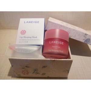 Who like Laneige product?hehehe it is me and anyone else?

I review laneige lip sleeping mask on my blog

http://www.withdiandra.com/2015/11/review-laniege-lip-sleeping-mask.html

Love this product and cute package too 😘😘😘 #ClozetteID #clozettemobileapp #laneige #laneigeid #lipsleepingmask #lip #skincare #koreanproducts #beautycare #뷰티 #뷰티스타그램 #뷰티블로거 #블로거 #입 #입마스크 #인스타그램 #인스타사이즈 #스킨케어