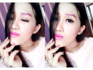 I'm using Beauty Bliss BB Cream, Light Shade by @eminacosmetics 💖 
Worth to try untuk merk lokal, coveragenya oke dan packagingnya super cute 😍😍 full review on my blog 
#beauty #beautyblogger #beautybloggerindonesia #makeup #bbcream #eminacosmetics #clozetteid #pinklipstick