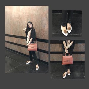 Hello wednesday!
Shoes & Bag by @redwineshoes .
.
#redwineshoes #clozetteid #clozetteidreview #redwinexclozetteidreview