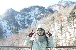 How excited i am to feel snowy experience for the first time after 22 years..
.
Thats moment give me a new spirit to work and save more. Because there still so many places, peoples and experiences outside are waiting for me to explore. Fighting!!
.
.
#imagineyourkorea #koreavisitsyou #visit_korea #korealife #winterinkorea #enjoykorea #clozetteid
