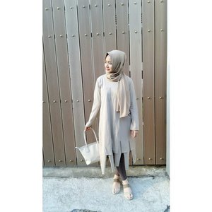 Its not what you wear, its how you take it off - Author unknownDress @elvama_official designer#hijab#dress#elvama#hijabootdindo#vcso#clozetteid