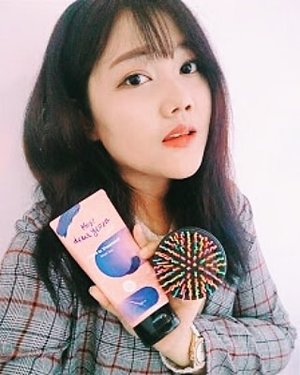 Hi luvs~ I've just write some reviews about my day haircare routine on  my blog ------kindly check it out : http://bit.ly/charishaircombi ------products featuring @heydeuxyeoza_official@eyecandy_co_kr ------#charisceleb #hicharis #charisreview #clozetteid