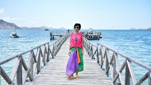 One sunny day at Komodo Island in East Nusa Tenggara #Indonesia

#OOTD

Top - REE INDONESIA
Sarong - LEMARI LILA
Sandal - BIRKENSTOCK

Camera: @fujifilm_id #XT1
Lens: Fujinon FX 23mm f/1.4

#GoFujiFilm 
#fujifilm_id
#ClozetteID