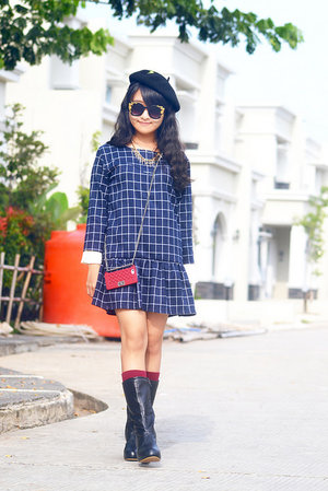 This is my 'fall/winter' themed outfit. Sedih ya ga ada musim dingin di Indonesia T.T. see more on www.verenlee.com