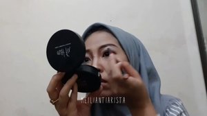 Make up kondangan tadi siang ~Maapin video yang tydac proper ini. Karena ku masih newbie bikin video 🙃.#clozetteid #makeup #makeuptutorial #hijabstyle