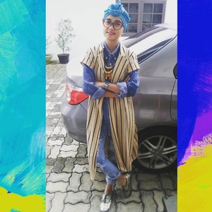 Blue Vibes!
.
#stylieandfoodie #livelovelifelaughlust #ootd
#clozetteid #stylie #therealoutfitgram #blue #turban #turbanstyle #styledaily #dailystyles #streetstyle #blogger #bloggerceria #tetapsemangat #365post2017