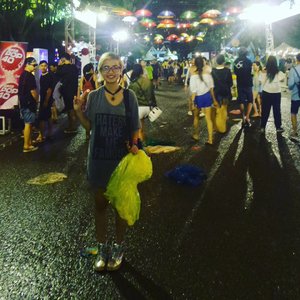 Day 2 - We The Fest 2016
after dancing in the rain 😊

#stylieandfoodie #livelovelaughlifelust #ootd #clozetteid #wethefest #wethefest2016 #wtf2016 #music #festival #blogger #bloggerceria #realoutfitgram