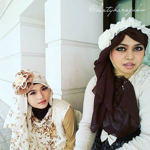 👒👜👠 Sept 12th, 2015 ---- #Shopping & #Jakarta #KotaTua #trip with my #sister @mineko_shirota . #Ojousama / #Princess in #vintagefashion kinda day!... hehe 😉 🌼🌹🌼 ... being #TimeTraveler #sisters again haha! 😄 anyways, the headpieces are our #handmadeaccessories. Kawaii... desune ! 😉 🌹👒👜 #MuslimahTraveler #MuslimLolita #modestfashion #coveredstyle #headscarf #scarf #kawaiistyle #fashion #style #ootd #ClozetteID @clozetteid #FoodTravelerMinekoHezty #stylishtraveler #instatravel #instafashion #JakartaStreetStyle #Dollykei #lolitastyle