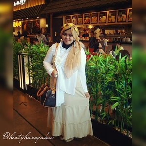 July 20th, 2015 🚘🚞🚗 #GoDiscover #ClozetteID #CordovaTravel #TravelinStyle 🚗🚞🚘 #heztyharajuku #JFashionJumpers #FashionCommunity #Jakarta #Indonesia in #hijabchallenge #ootd #hotd #fashion #style 🌸🍥🌸#instafashion #modestfashion #modesty #stylish  #scarf #headscarf #vintagestyle #vintagefashion  #eidholiday #kawaii  #Eid2015 🌸🍥🌸...white and beige kinda day... exploring #Japanese shopping mall  @aeonmallbsdcity as #stylishtraveler #travelvlogger. ...Welcome to Ramen Village #aeonmallbsdcity ! Ada dua shokudo yg hallal, salah satunya Kazan Ramen . You should try it! Makan ramen yg kayak gunung meletus itu hehehe 😉