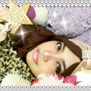 💜🌹💜#sleepingbeauty hehe 💜🌹💜 #heztyharajuku #modestfashion #headscarf #turban #turbanista #furscarf #animalprint #leopardpattern #coveredstyle #fashion #style #beauty #makeup #clozetteid #scarfmagz #hotd