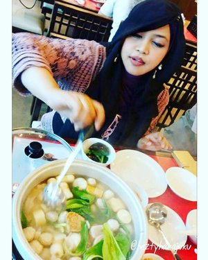 FLASBACKTue, Nov 15th, 2016 ---- Hujan2 begini... enaknya ngerebus #shabushabu at #Hanamasa MargoCity 😄😂🍲🍜🍥💕#Japanesefood #Indonesianfashion #style #ethnicfashion #friendship #clozetteID #hootd #ootd  #instamoment #instafood #foodie #foodhunter #foodtraveling #foodtraveler