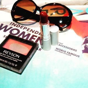 👄💄💋 #myfavemakeup #COTW #clozetteid #motd 💄💋💄...this is #heztyharajuku #travelmakeup kit. #Revlon #pinkpeony #blushon and #Revlon #maroon #066 . Saat bepergian tidak bisa terlalu bawa banyak alat #kosmetik di dalam pouch. Tapi dengan dua item kosmetik ini, wajah yg lelah bisa segera tertolong seketika. Look #fresh , #daring & #confident !😉