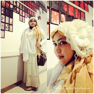 July 20th, 2015 🚘🚞🚗 #GoDiscover #ClozetteID #CordovaTravel #TravelinStyle 🚗🚞🚘 #heztyharajuku #JFashionJumpers #FashionCommunity #Jakarta #Indonesia in #hijabchallenge #ootd #hotd #fashion #style 🌸🍥🌸#instafashion #modestfashion #modesty #stylish  #scarf #headscarf #vintagestyle #vintagefashion  #eidholiday #kawaii  #Eid2015 🌸🍥🌸...white and beige kinda day... exploring #Japanese shopping mall  @aeonmallbsdcity as #stylishtraveler / #travelvlogger... enjoy Ramen Village & Sakura Park with my dear sisters. Wearing white as the symbol of purity and victory of Eid... 😉