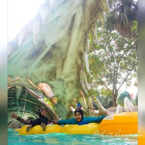 July 23rd, 2015 🌊🍹🗻#Clozetteid  #hotd  #heztyharajuku in #modest #swimwear & #turban #coveredstyle with Mama @waterkingdom_mekarsari #Cibubur #Jakarta #Indonesia in this #EidHoliday #highseason 🎀💖🐙 #modestfashion #modest #style #stylish #modesty #fashion #coveredstyle #scarf #headscarf  #instafashion #summer  #waterpark #waterkingdom 🐙🐙🐙 ... #Floating into the giant fossil of shark hihihihi...