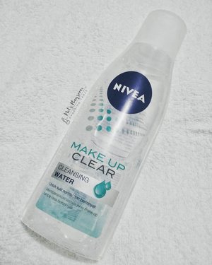 My current favorite makeup cleanser!

One day I was looking for a cleanser that good for my oily skin. Honestly, I accidentally bumped to this product while scanning a cleansing rack at @watsonsindonesia. How not? This product was placed at the bottom of the rack! 
After I found it, I took and learnt its detail. It is said that the cleansing water able to clean the makeup all over the face including eyes without leaving it greasy. They also claimed that this product doesn't contain coloring, perfume, alcohol, paraben, and silica. (Oh yes I love it!) To my surprise, the price is also on budget! So, without thinking so much, I grabbed this and brought directly to the cashier.

After testing it, I wanna scream and praise that I REALLY REALLY LOVE THIS SO MUCH! I've been using this water for almost a month and it does clean my makeup well and most important, MY FACE DOESN'T BREAK OUT!

How lucky I am finding this cleansing water. This is my #holygrail #skincare product I ever had. The package is also big enough but handy and I think it will last for months. So, it will save up your money more. 
VERDICT
Safe ingredients, budget price, easy to find at nearby drugstore, last for months.

I did buy this with my money and no other sponsorship behind. Speaking the truth, I didn't find any bad things to complain about this product. Thank you @nivea_id for inventing this awesome cleansin water.

Repurchase? I'm pretty sure that I will!

NIVEA MAKEUP CLEAR CLEANSING WATER - 200ML
Price IDR 43.000 at Watsons
(don't know in other drugstores and haven't checked it yet)

#beautyblogger #beautybloggerindonesia #instagram #melsplayroom #instabeauty #beautycare #makeup #makeupjunkie #makeuptools #makeuplover #makeupaddict #vsco #vscocam #vscogrid #picsart #pictoftheday #photooftheday #ClozetteID #nivea #cleansingwater