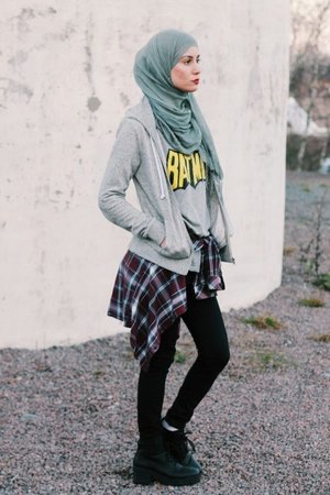 Grunge Hijab Style