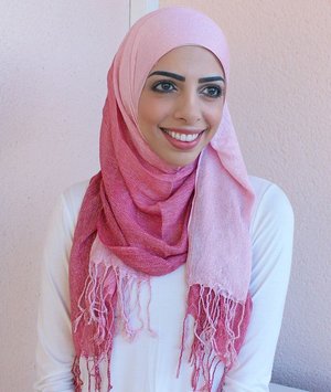 Model hijab yang sederhana. Pic source : pinterest.