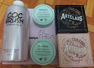 Hello everyone 😊😊😊... New update about @altheakorea Haul 😍😍😍... For more detail just click link in my bio or just copy this link http://www.funniestling.com/2017/06/althea-korea-haul.html?m=1
Happy reading and happy weekend everyone 😆😆😆...
Thank you so much 😁😁😁
#updateblog#althea#altheakorea#haul#makeup#coringco#innisfree#toocoolforschool#artclass#byrodin#brushcleanser#nosebummineralpowder#shading#highlighter#koreanmakeup#korean#koreanaddict#clozette#clozetteid#beauty#like#likeforlike#blogger#beautyblogger#bloggerperempuan#bpnetwork#bloggercrony#indonesianfemaleblogger#ifb#funniestling
