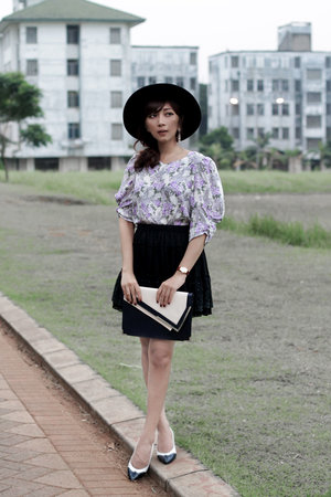 a simple classic outfit for evening time!more at www.lucedale.co