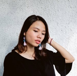 Super cute earring by @mayungy starts from 20k 😍😍 How could you not love them? 💕💕 #IWearMayungy #ClozetteID