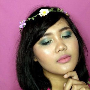Ikutan  #KBBVSpringMakeup yuk @fauziawina @ellyn.eve @metiwulandc .
.
Ini #SpringMakeup versi aku. Sebenarnya ada blog post + videonya cuma belom beres edit tapi udah gatel pengen posting fotonya. Hehe. Untuk detail produk dan tutorialnya soon yahh ! 💜

#makeup #makeuptutorial #bandungbeautyblogger #beautyblogger #indonesautygram #springmakeuptutorial #clozette #clozetteid #clozetter #indonesianbeautyblogger #beautybloggerid #indonesianfemalebloggers #bloggerperempuan #beautiesquad