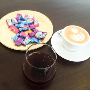 Morning coffee @threesiblingscoffee 💅🏻☕️🍬 #TasyaPlacesRecommendation #TasyaEats #Clozetteid