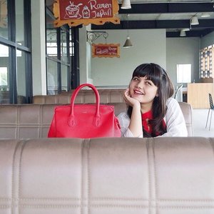 You don't need to know everything nor do you need to be everything,  just be the best of yoyr self #clozetteID #COTW #carryonbags