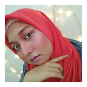 Magenta with lil bit silver makeup look! Make Up Collaboration wiff @indomakeup_squad. .@indomakeup_squad #indomakeupsquad #kaycadandan .. ------------------------------------------ #beautybloggerindonesia #makeuplook #makeup #makeupindo #makeupindonesia #look #beautylook #beautynesia #indobeauty #indobeautygram #Indonesia  #clozette #clozetteID #fdbeauty #beautygram