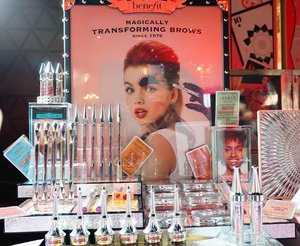 Oh my.. Oh my... Want all of them. These make me crazy about brows. Let me get it @benefitindonesia !😍😍😍😍
#benefitbrowsid
#clozetteid
#makeup
#launch
#benefitbrows
