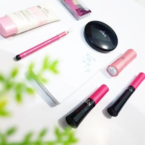 These products will be used on my new video. Soon! @pixycosmetics.
.
.
.

#beautyblogger #beauty #makeup #natural  #bloggerjakarta #bloggerindonesia #indonesianblogger #motd #blogger #fotd #clozetteid #pixytokyobeautytrip