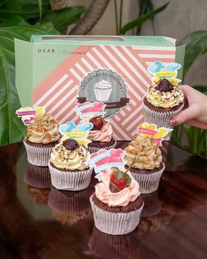 #INIKAHRASANYA (SWIPE LEFT <<).Enjoy seri terbaru dari @cupcakes_co ada 3 pilihan rasa yang mewakili perasaan hati terdalam:- Rasa Jatuh Cinta (Chocolate Strawberry)- Rasa Patah Hati (Caramel Macchiato)- Rasa yang Pernah (Blackforest)Tapi apapun rasanya, just remember you deserve to be happy 😊Pricelist ada di link highlight aku yang "CUPCAKESCO" ya!#cupcakes #cupcakesco #cupcakescompany