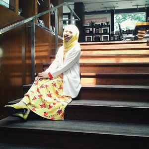 No one can help you but yourself. - A Friend 
#vsco #vscocam #ClozetteID #HOTDseries2 #ScrafMagz #COTW #hijabootdindo