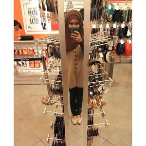 #ClozetteID #mirrorfie #ootd #hijab #casual