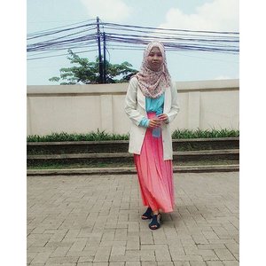 Not the best quality of pic but got the best mom to take it for me😂 #ClozetteID #COTW #StyleatWork #starclozetter #OOTD #Hijab