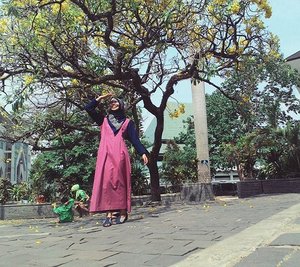 I miss playing under the sun, like a child. 😷 #ClozetteID #OOTD #Hijab #Casual