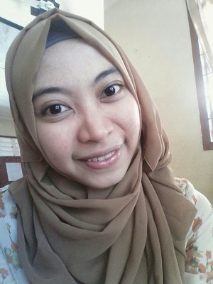 no edit & no make up. i dont care what are they thingking about. just be comfort with my style. that's it. 