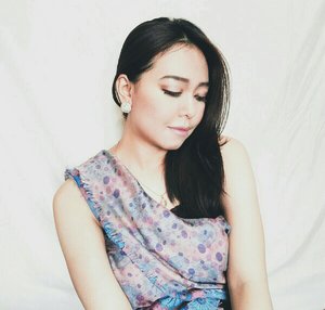 Just one glow is enough, 

Earings : @poryna