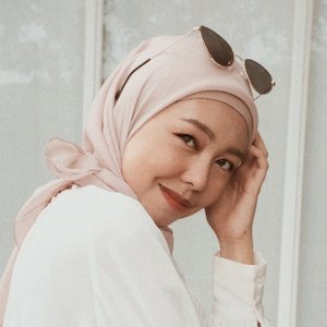 Posenya awkward, tapi yaudahlah yaa~Tap for details ✨#clozetteid #hijabista #beautybloggerindonesia