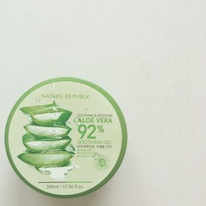 Something refreshing for a hot day!.NATURE REPUBLIC Aloe Vera 92% Shooting Gel..I always store it in refrigerator. As these past week the temperature keep getting hotter. I switch my moisturizer to this refreshing gel...This is equally moisturizing like regular moisturizer but without the greasy feel. It quickly absorb and not give you weird sticky feel....#fdbeauty #clozetteid #beaustagram #ALTERCOUTUREbeauty