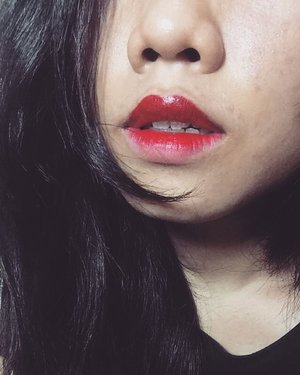 Happy Sunday!
.
.
Swatching @bhcosmetics Ultimate Lips 28 Color Lipstick Palette in My snapchat (👻 @altercouture)
.
.
#clozetteid #fdbeauty #swatchnationid #motdindo #indobeautygram #makeup #maquillage #maquiagem #universodamaquiagem_oficial #hudabeauty #vegas_nay #makeupgeek #patrickstarrr #lipstagram #lipstick #lips #redlips #ombre #ombrelips