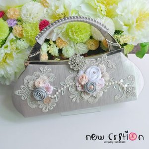 Silver wings
Beaded japan premium lace with satin roses and jewels beading
Real Picture
#ootd #clozetteid #newcr8tion #taspesta #silver #fashion #handmade #hijabstyle #kondangan #pesta #indonesiacraft #oem