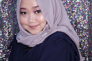 Products:- @nyxcosmetics_indonesia Total Control Drop Foundation - Natural- Pond’s BB Magic Powder- @mizzucosmetics Brow Wow - Mild Shade- @focallure Your Favors 18 Eyeshadow Palette - Bright Lux- Beauty Glazed - Pressed Glitter- @nyxcosmetics_indonesia White Liquid Liner- @maybelline @runwaytosideway V-Face Blush Contour - Peach- @beautycreations.cosmetics Scandalous Glow- @nyxcosmetics_indonesia Butter Lipstick - Snack Shake Cantine