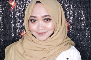 Testing new makeup💄💅 Mini tuts will be posted tomorrow😋Deets:- @peripera_official Pearly Night Inklasting Lavender Cushion- @absolutenewyork_id Perfect Eyebrow Pencil- @nyxcosmetics In Your Element Shadow Palette Earth